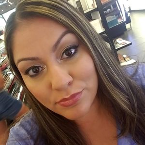 Meet your Posher, Katrina